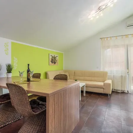 Maja 3 Guest house *